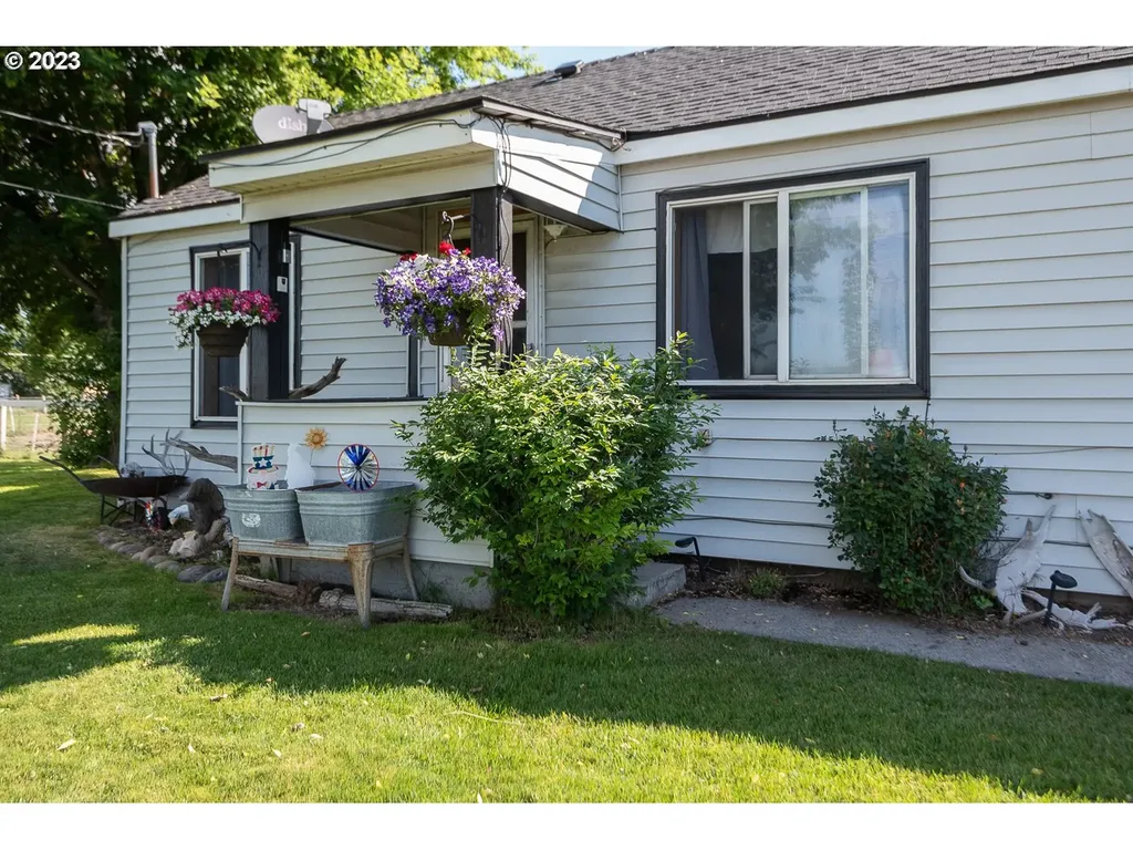 3224 Nw Lamonta Road Prineville OR 97754