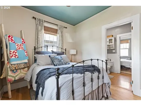 1903 Cedar Street La Grande OR 97850