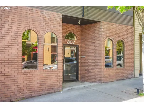 307 Oak Street Hood River OR 97031