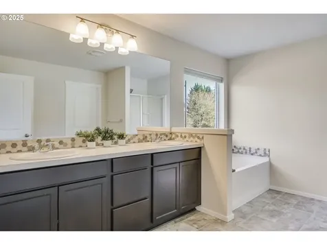 2126 S Meadowlark Drive Ridgefield WA 98642