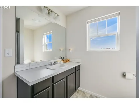2126 S Meadowlark Drive Ridgefield WA 98642