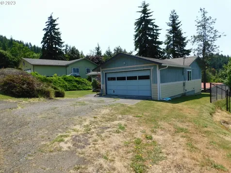 1968 View Street Myrtle Point OR 97458