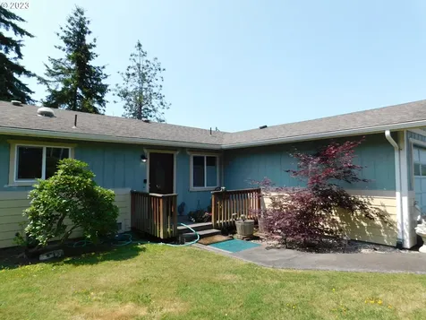 1968 View Street Myrtle Point OR 97458