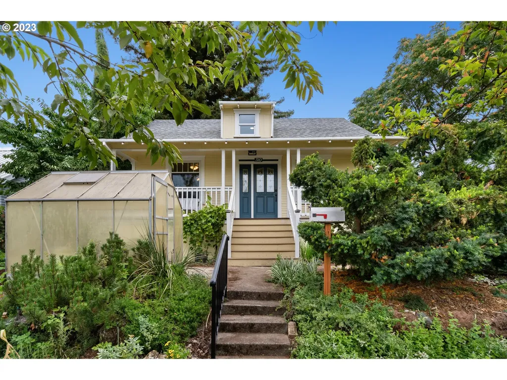 310 W 39th Street Vancouver WA 98660