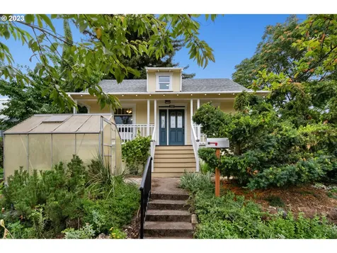 310 W 39th Street Vancouver WA 98660