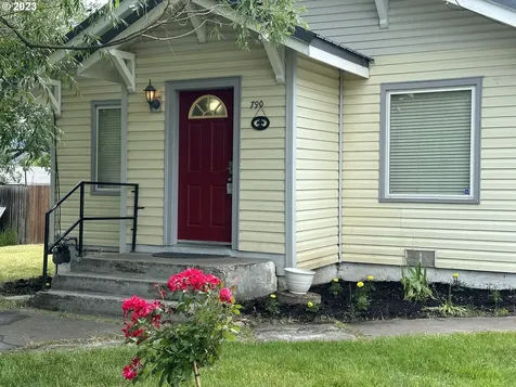790 N 11th Avenue Elgin OR 97827