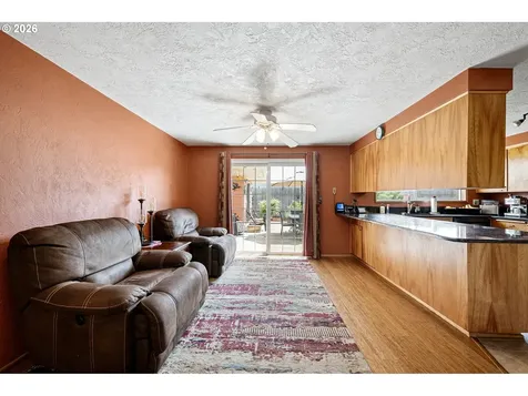 2465 17th Street Springfield OR 97477