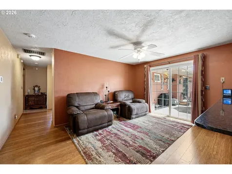2465 17th Street Springfield OR 97477