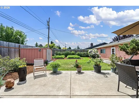 2465 17th Street Springfield OR 97477