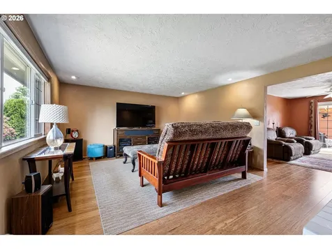 2465 17th Street Springfield OR 97477