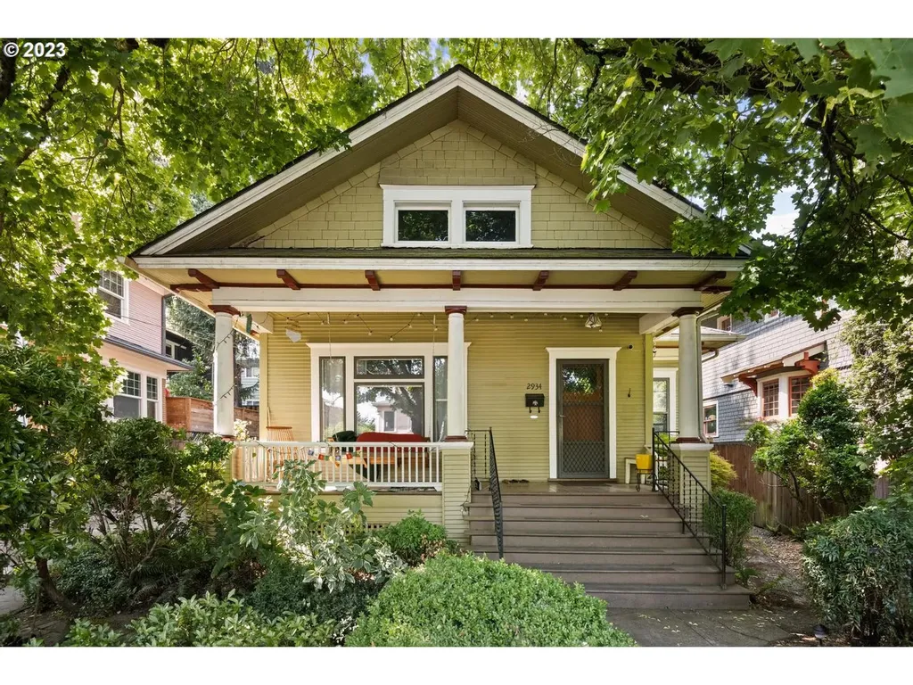 2934 Se Yamhill Street Portland OR 97214