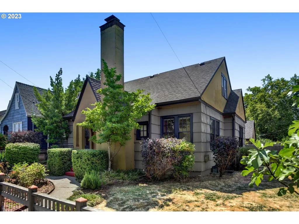 5106 Se Bush Street Portland OR 97206