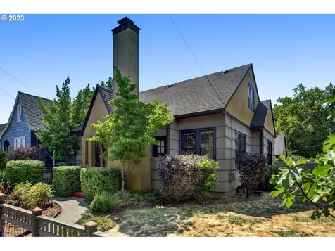 5106 Se Bush Street Portland OR 97206