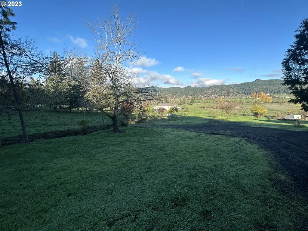 1994 Southside Road Sutherlin OR 97479