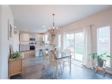 2364 Mountain River Drive Lebanon OR 97355