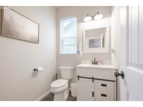 2364 Mountain River Drive Lebanon OR 97355