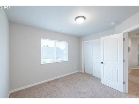 2364 Mountain River Drive Lebanon OR 97355