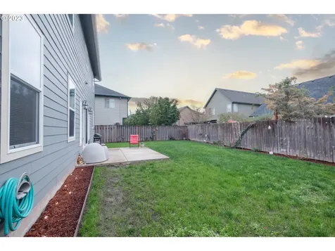 2364 Mountain River Drive Lebanon OR 97355