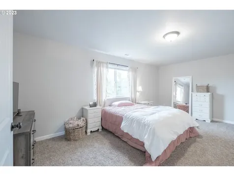 2364 Mountain River Drive Lebanon OR 97355