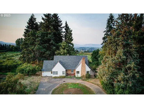 3868 Fletcher Drive Hood River OR 97031