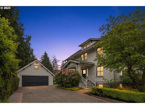 2033 SW Edgewood Road Portland OR 97201