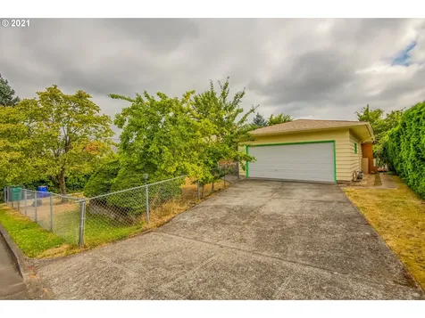 3546 Ne 121st Avenue Portland OR 97220