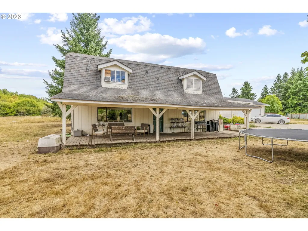 147 Penny Lane Toledo WA 98591