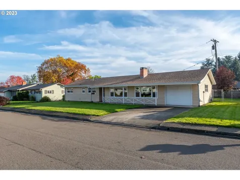1961 Nw Oerding Avenue Roseburg OR 97471