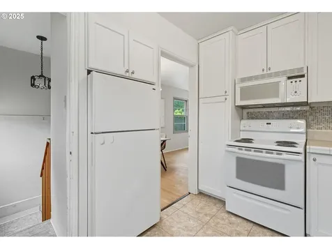 4309 NE 114th Avenue Portland OR 97220
