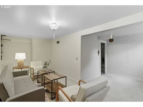 4309 NE 114th Avenue Portland OR 97220