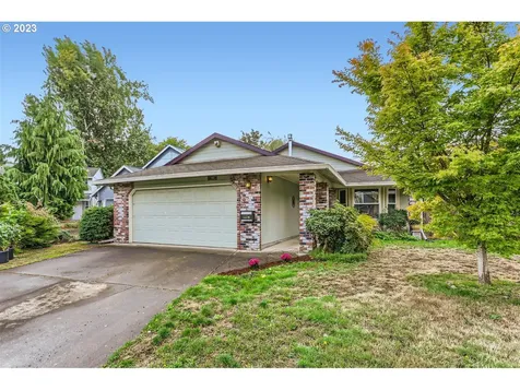 7634 Se Taggart Court Portland OR 97206