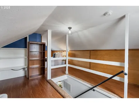 527 Hart Avenue Molalla OR 97038