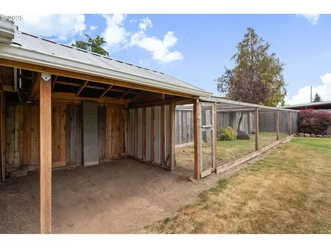 527 Hart Avenue Molalla OR 97038