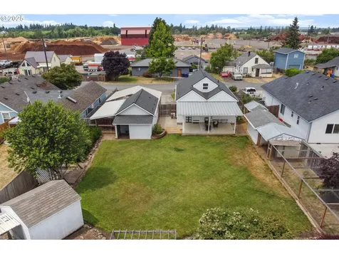 527 Hart Avenue Molalla OR 97038