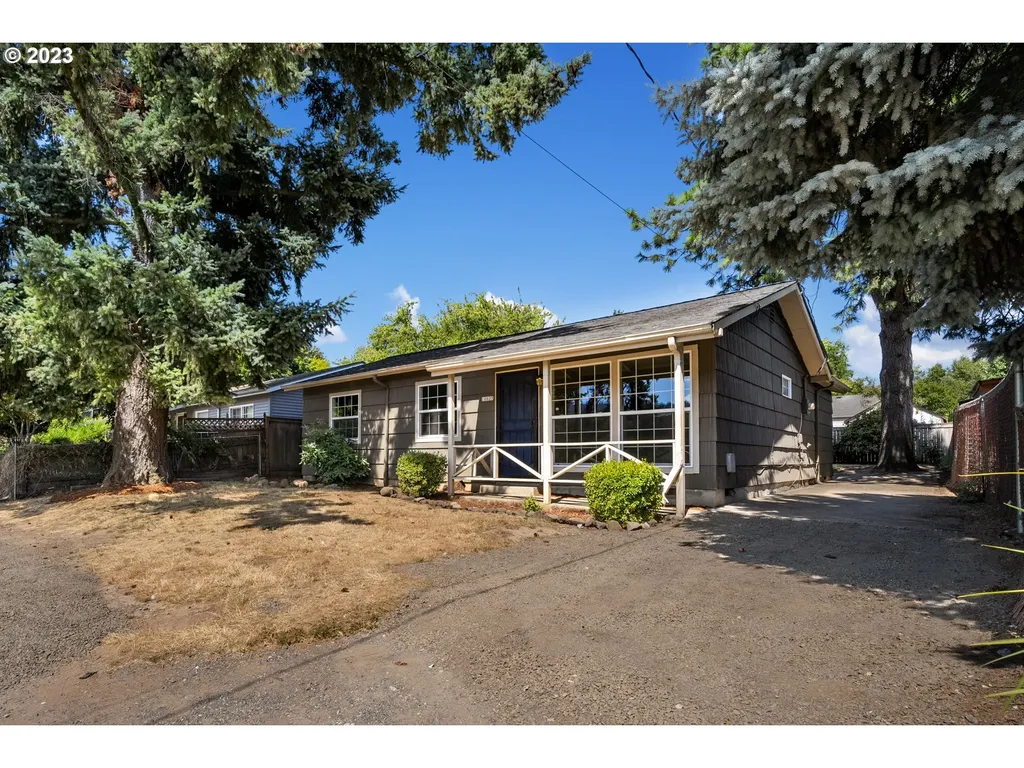 10027 N Edison Street Portland OR 97203
