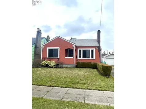 5817 SE Bush Street Portland OR 97206