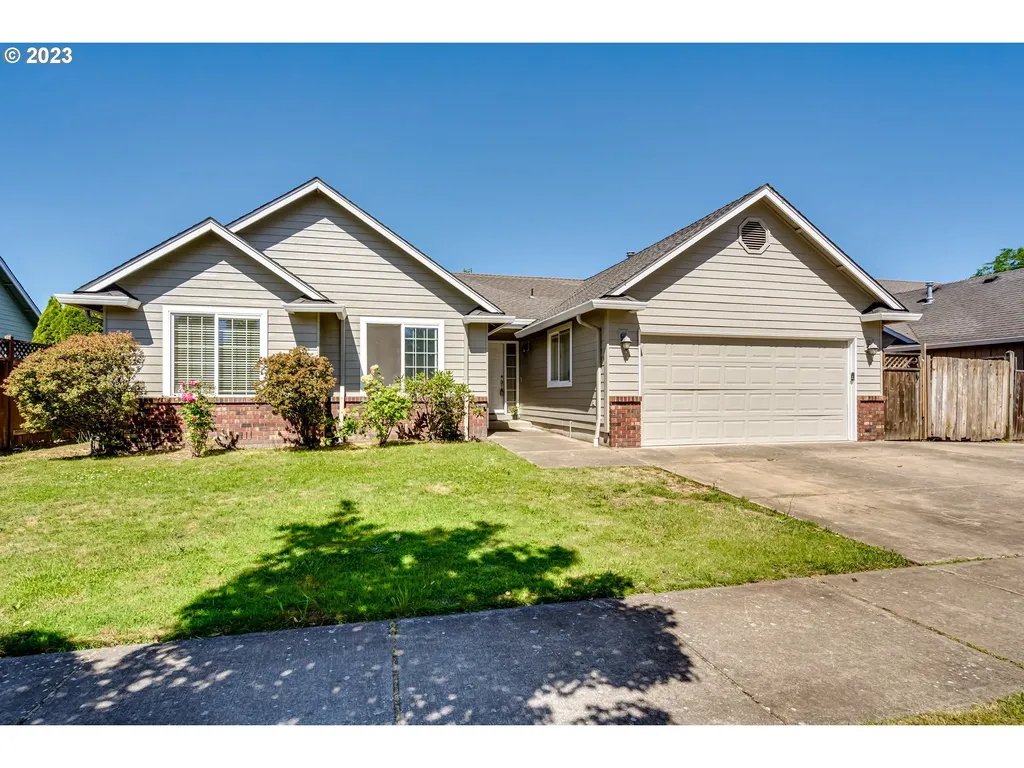 1628 Calistoga Court Eugene OR 97402