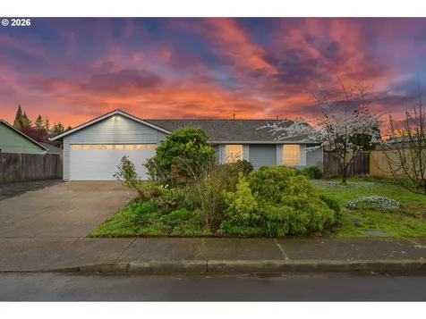 3823 NE Lincoln Street Hillsboro OR 97124