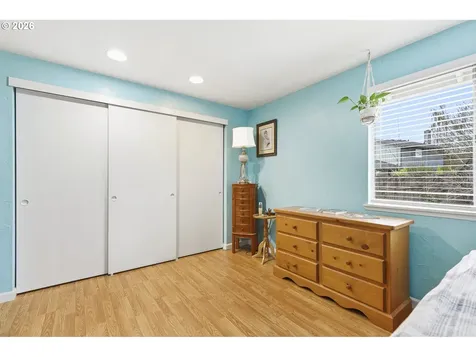 3823 NE Lincoln Street Hillsboro OR 97124
