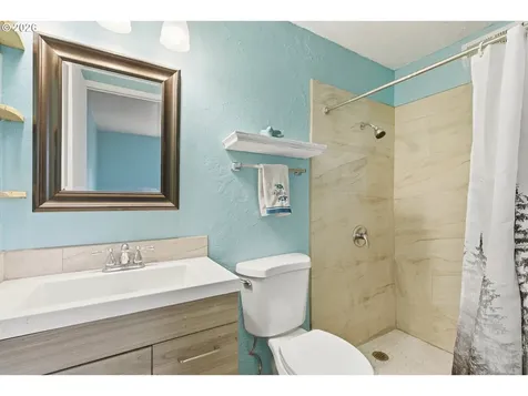 3823 NE Lincoln Street Hillsboro OR 97124