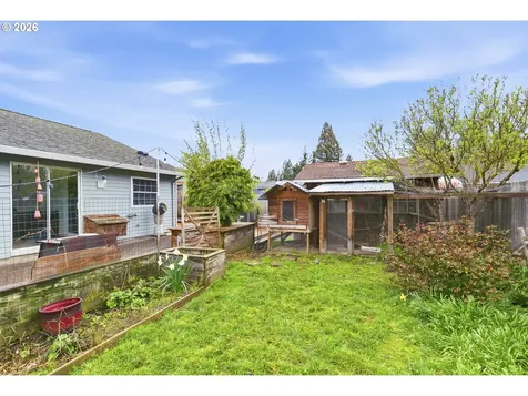 3823 NE Lincoln Street Hillsboro OR 97124