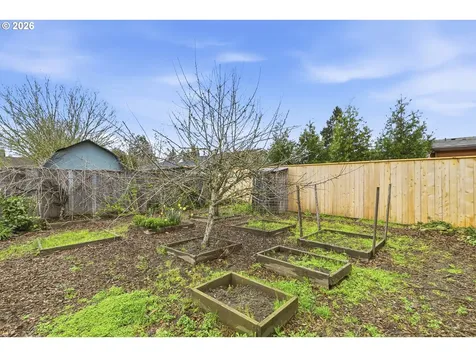 3823 NE Lincoln Street Hillsboro OR 97124
