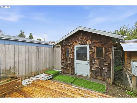 3823 NE Lincoln Street Hillsboro OR 97124