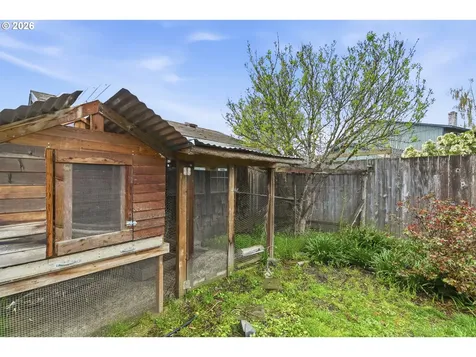 3823 NE Lincoln Street Hillsboro OR 97124