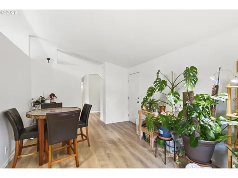 3823 NE Lincoln Street Hillsboro OR 97124