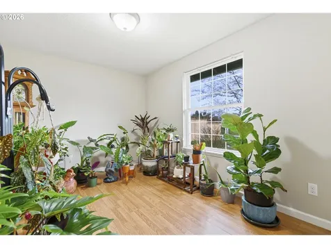 3823 NE Lincoln Street Hillsboro OR 97124