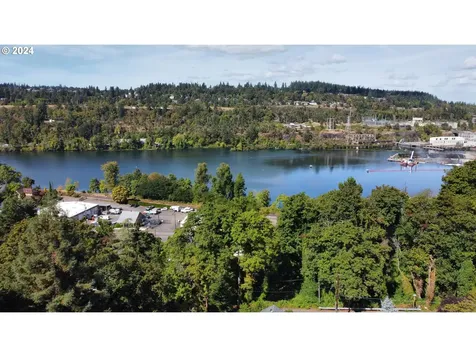 306 4th Avenue Oregon City OR 97045