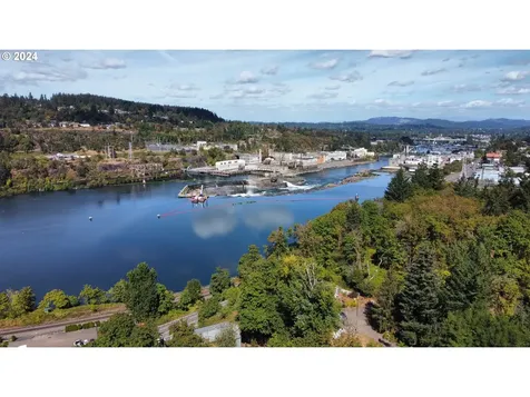 306 4th Avenue Oregon City OR 97045