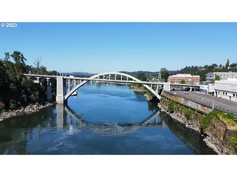 306 4th Avenue Oregon City OR 97045