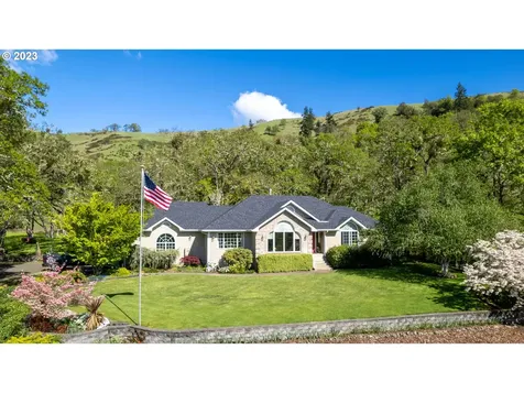 7778 North Bank Road Roseburg OR 97470
